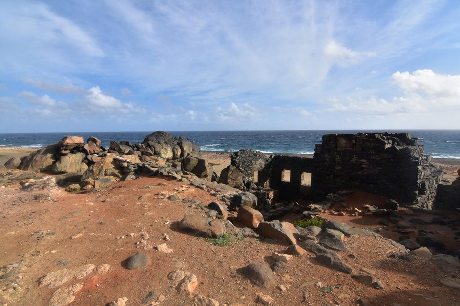 Mysterious Sunken City of Yonaguni, Okinawa, Japan underwater ruins