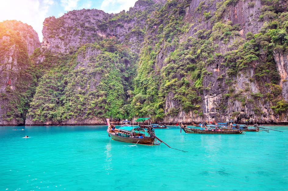 Beautiful lesser-known islands in Thailand beyond Phuket and Phi Phi with clear blue waters