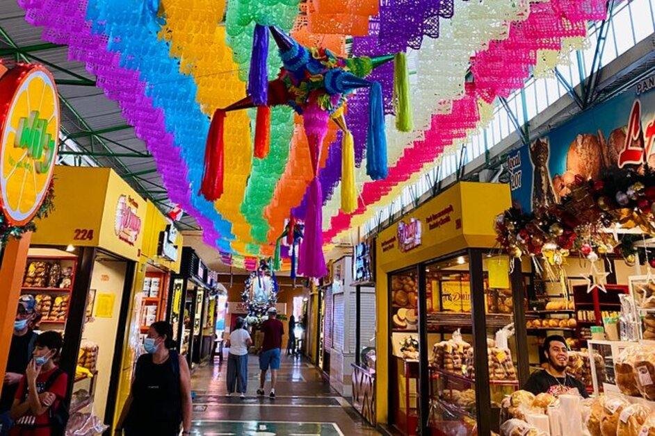 Traditional markets and colorful streets in Oaxaca City, Mexico