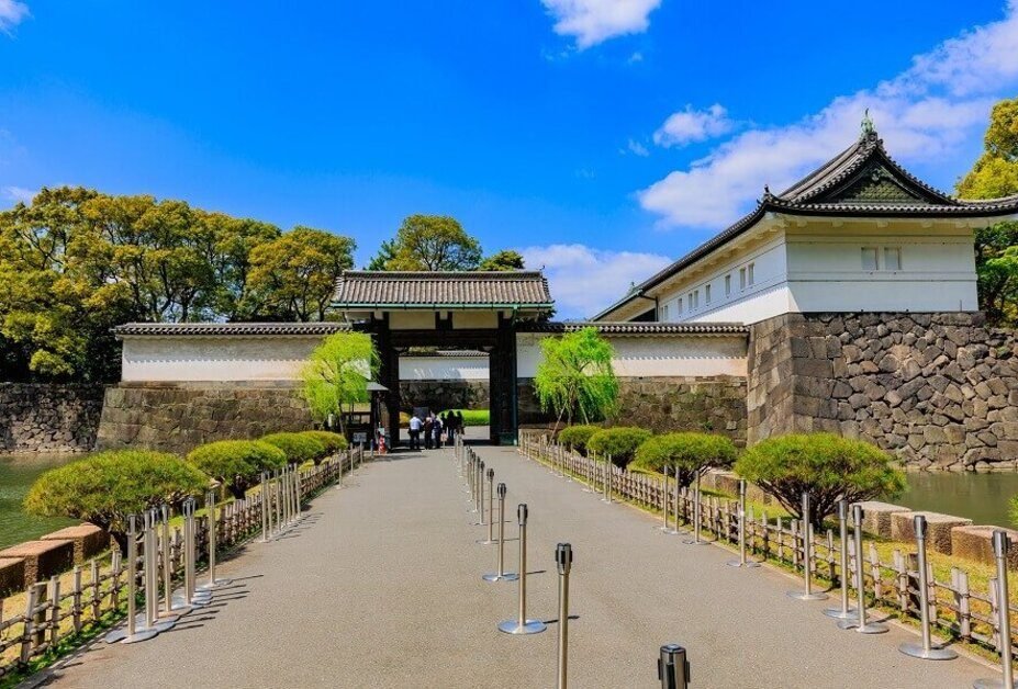 Calm of the Imperial Palace and Gardens in Tokyo – serene Japanese gardens with historic palace backdrop